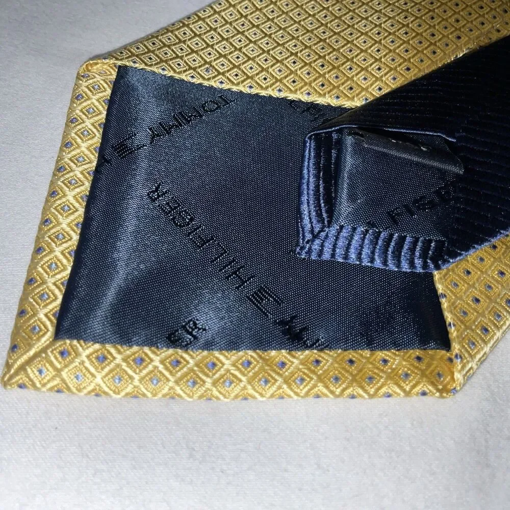 Tommy Hilfiger Silk Tie Yellow Blue Geometric Pattern new without tag Free Ship